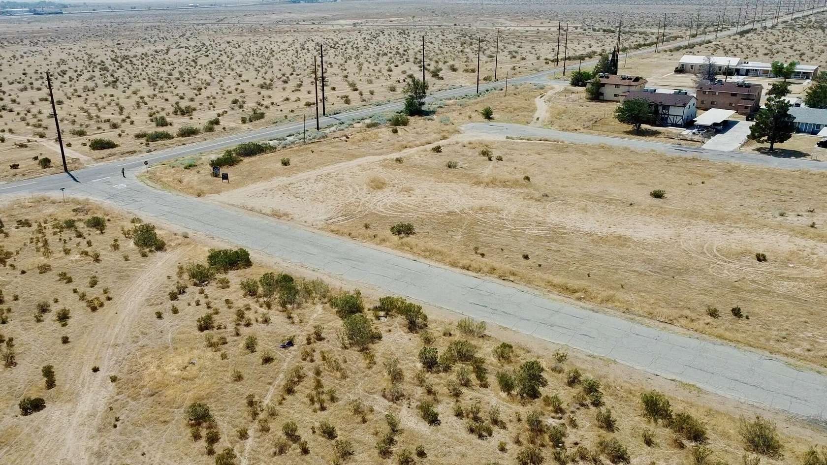 Mixed-Use Land for Sale in Mojave, California