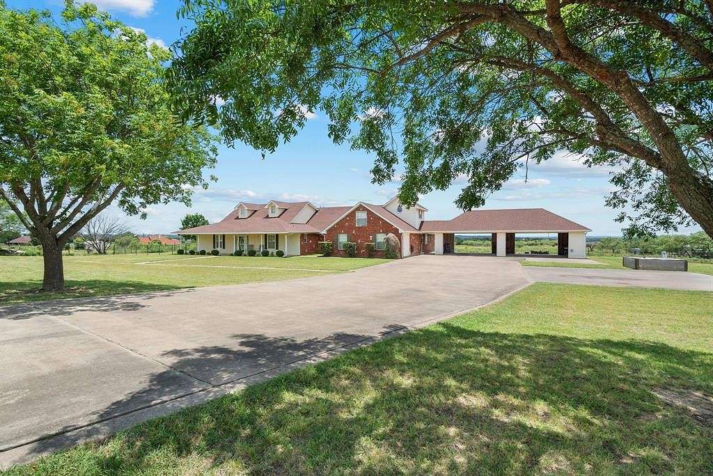 2 Acres of Residential Land with Home for Sale in Brock, Texas