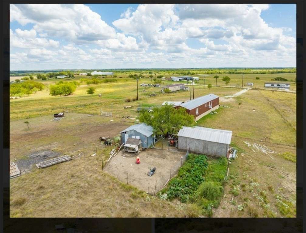 13.02 Acres of Land with Home for Sale in Hubbard, Texas