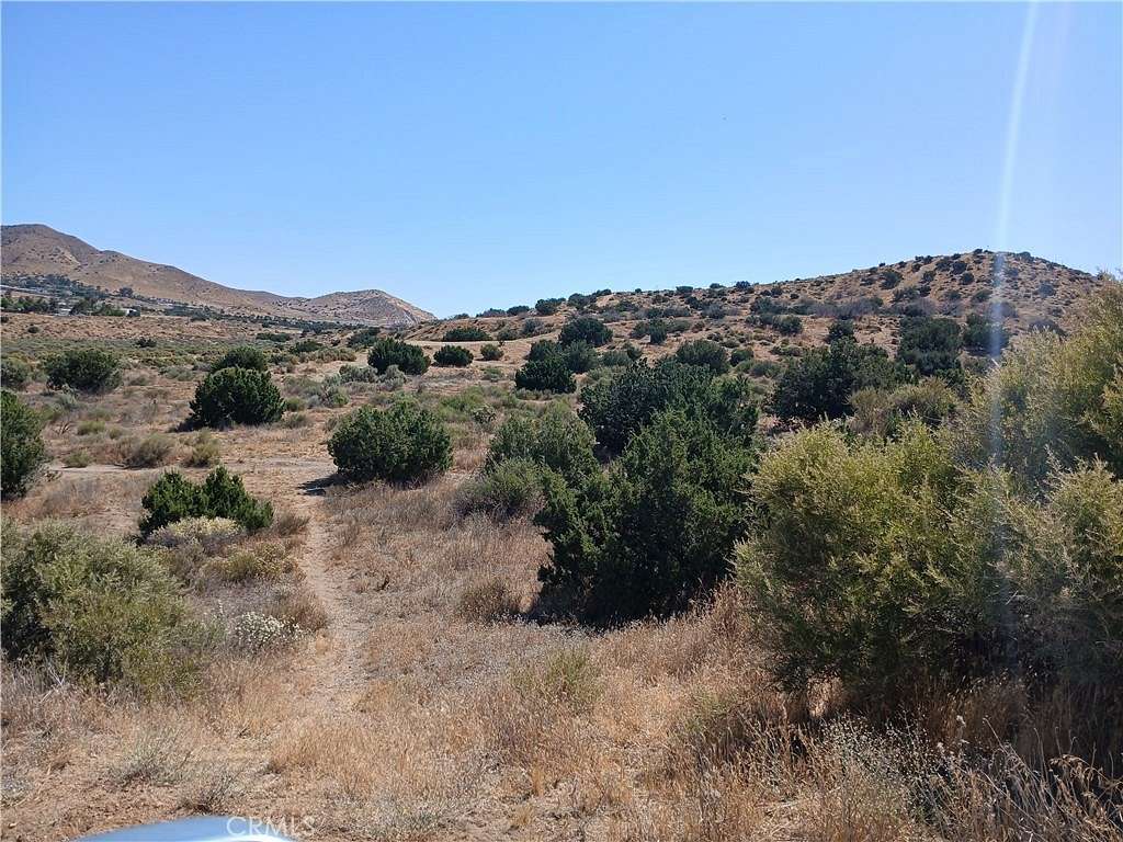 11.17 Acres of Agricultural Land for Sale in Acton, California