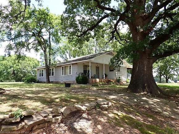 4.54 Acres of Residential Land with Home for Auction in Van Buren, Arkansas