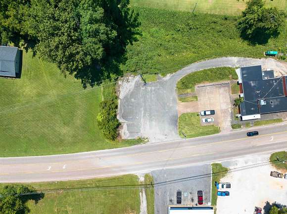 0.58 Acres of Mixed-Use Land for Sale in Parsons, Tennessee