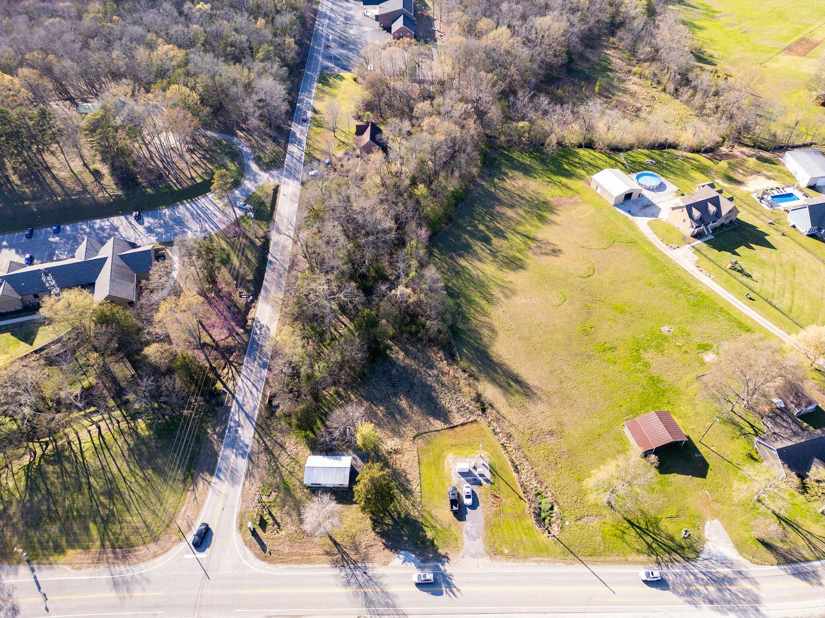 1.28 Acres of Mixed-Use Land for Sale in Ooltewah, Tennessee