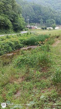 11 Acres of Recreational Land for Sale in Hartford, Tennessee
