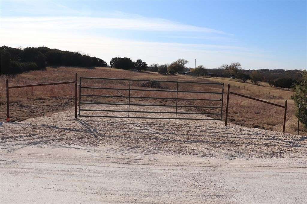 44 Acres of Land for Sale in Cleburne, Texas