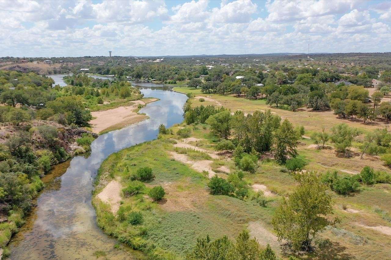 1.26 Acres of Land for Sale in Horseshoe Bay, Texas