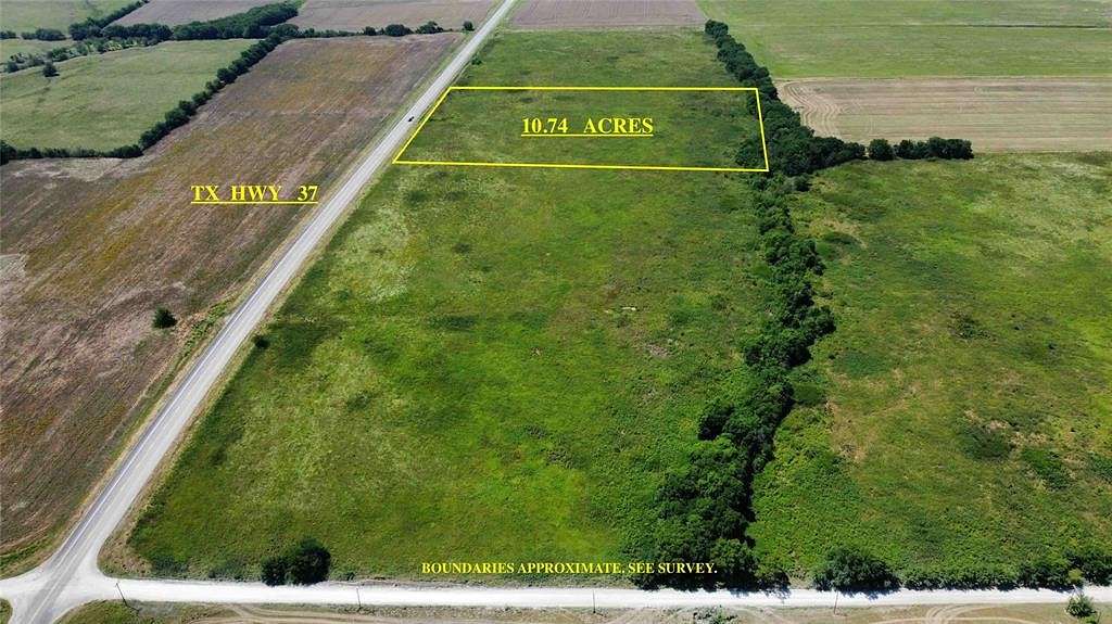 10.74 Acres of Land for Sale in Bogata, Texas