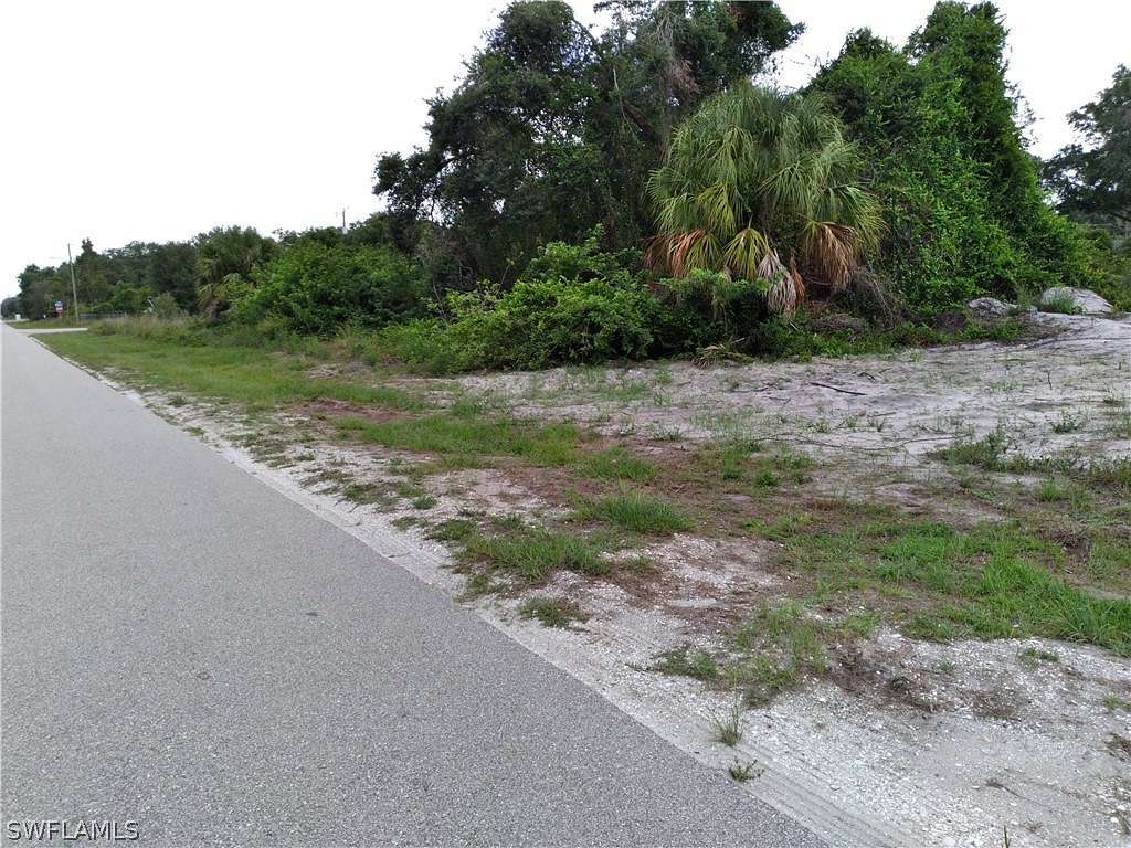 0.542 Acres of Residential Land for Sale in Lehigh Acres, Florida