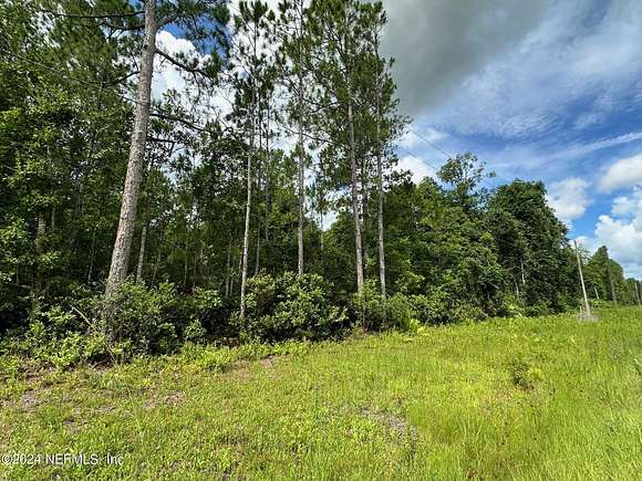 9.01 Acres of Land for Sale in Keystone Heights, Florida