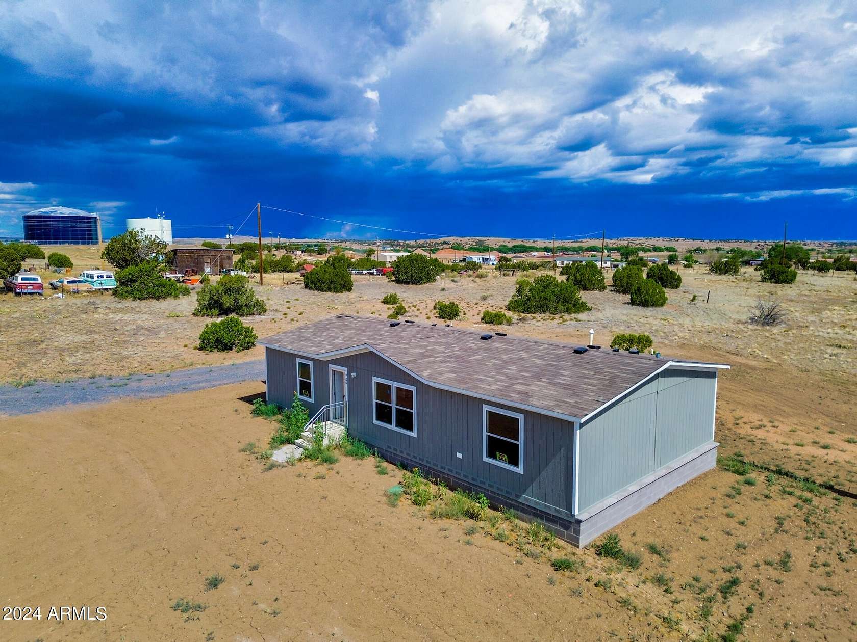 2.52 Acres of Residential Land with Home for Sale in Taylor, Arizona