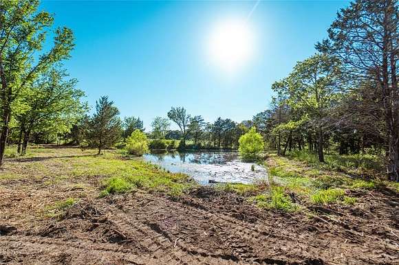 1 Acre of Residential Land for Sale in Gainesville, Texas