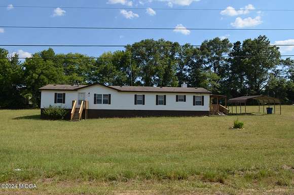 3 Acres of Residential Land with Home for Sale in Lizella, Georgia