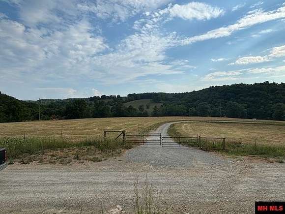 102 Acres of Land with Home for Sale in Yellville, Arkansas