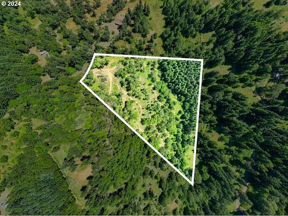 14.62 Acres of Commercial Land for Sale in Oakland, Oregon