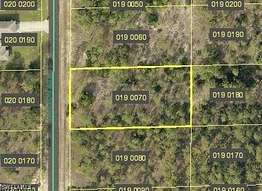 0.506 Acres of Residential Land for Sale in Lehigh Acres, Florida