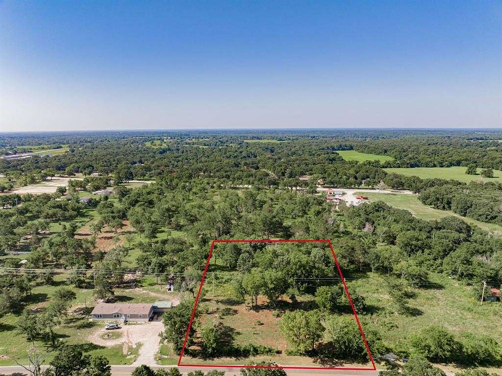 2 Acres of Residential Land for Sale in Emory, Texas