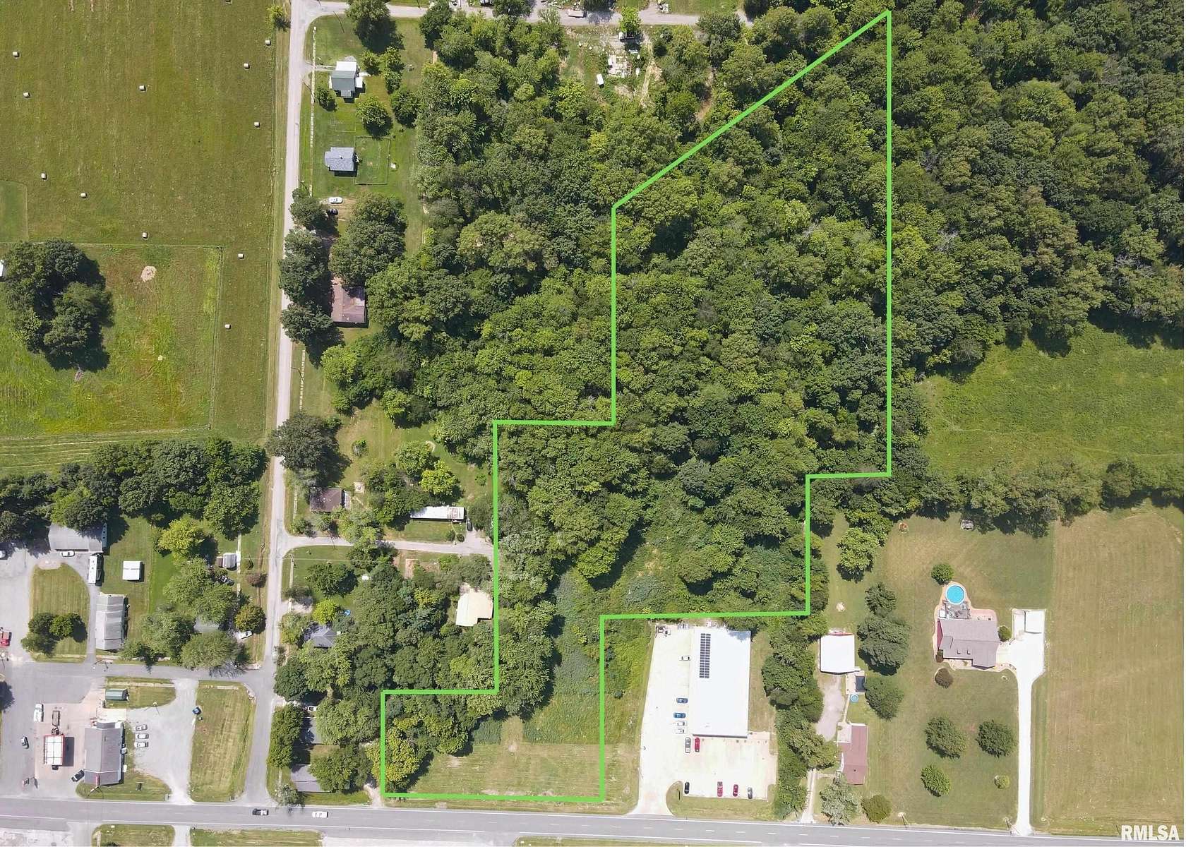 6.3 Acres of Residential Land for Sale in Pittsburg, Illinois