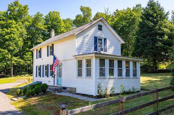 2.08 Acres of Residential Land with Home for Sale in Glastonbury, Connecticut