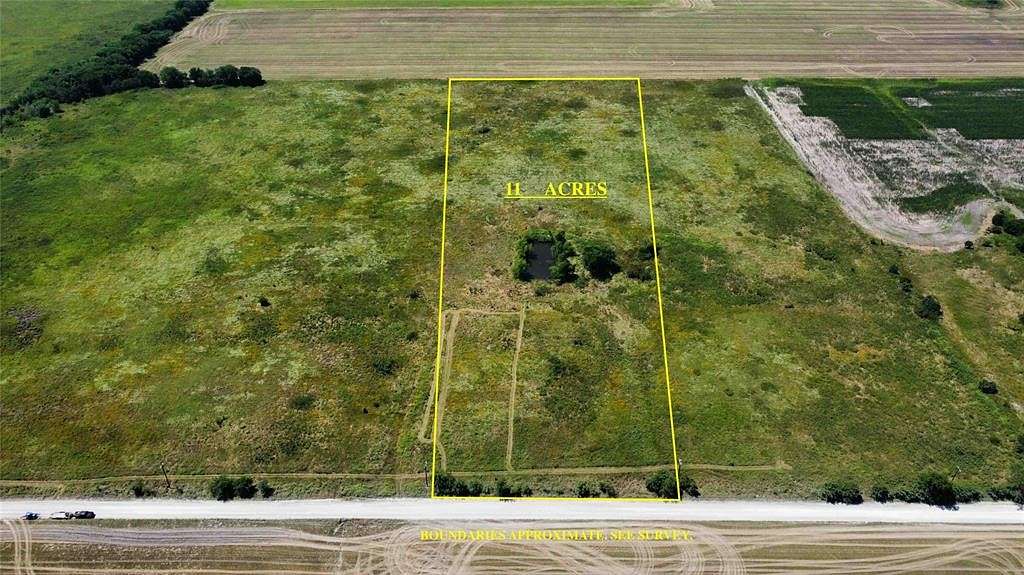 11 Acres of Land for Sale in Bogata, Texas