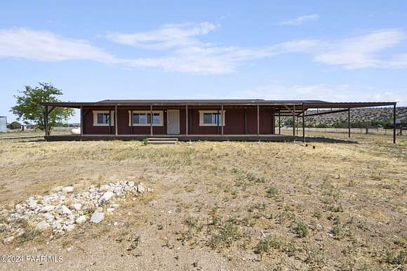 6.21 Acres of Residential Land with Home for Sale in Paulden, Arizona