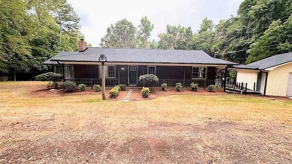 3.19 Acres of Residential Land with Home for Sale in Roopville, Georgia