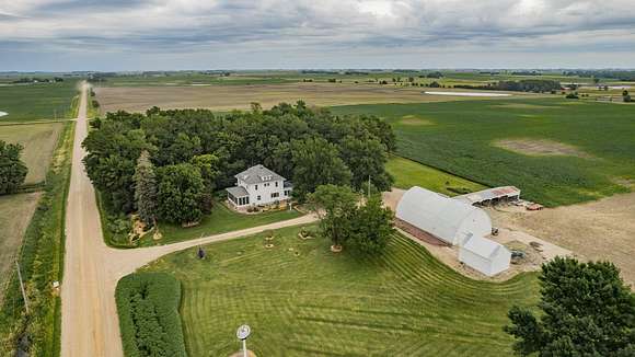 4.8 Acres of Residential Land with Home for Sale in Spencer, Iowa