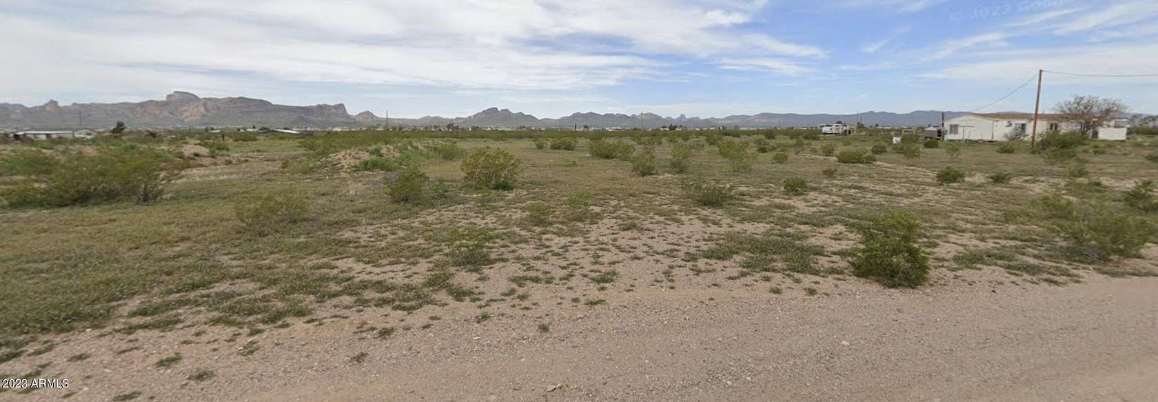 2.2 Acres of Residential Land for Sale in Golden Valley, Arizona