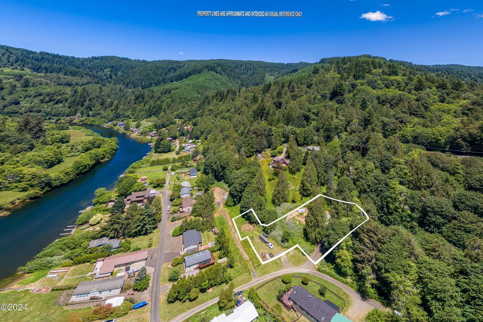 0.94 Acres of Residential Land for Sale in Tidewater, Oregon
