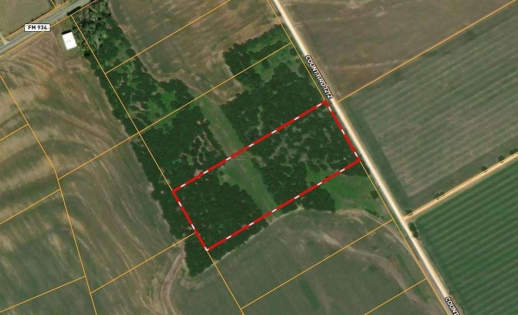 10.01 Acres of Land for Sale in Blum, Texas