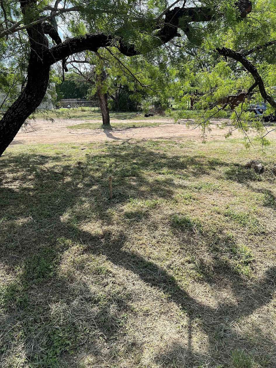 0.11 Acres of Residential Land for Sale in Cottonwood Shores, Texas