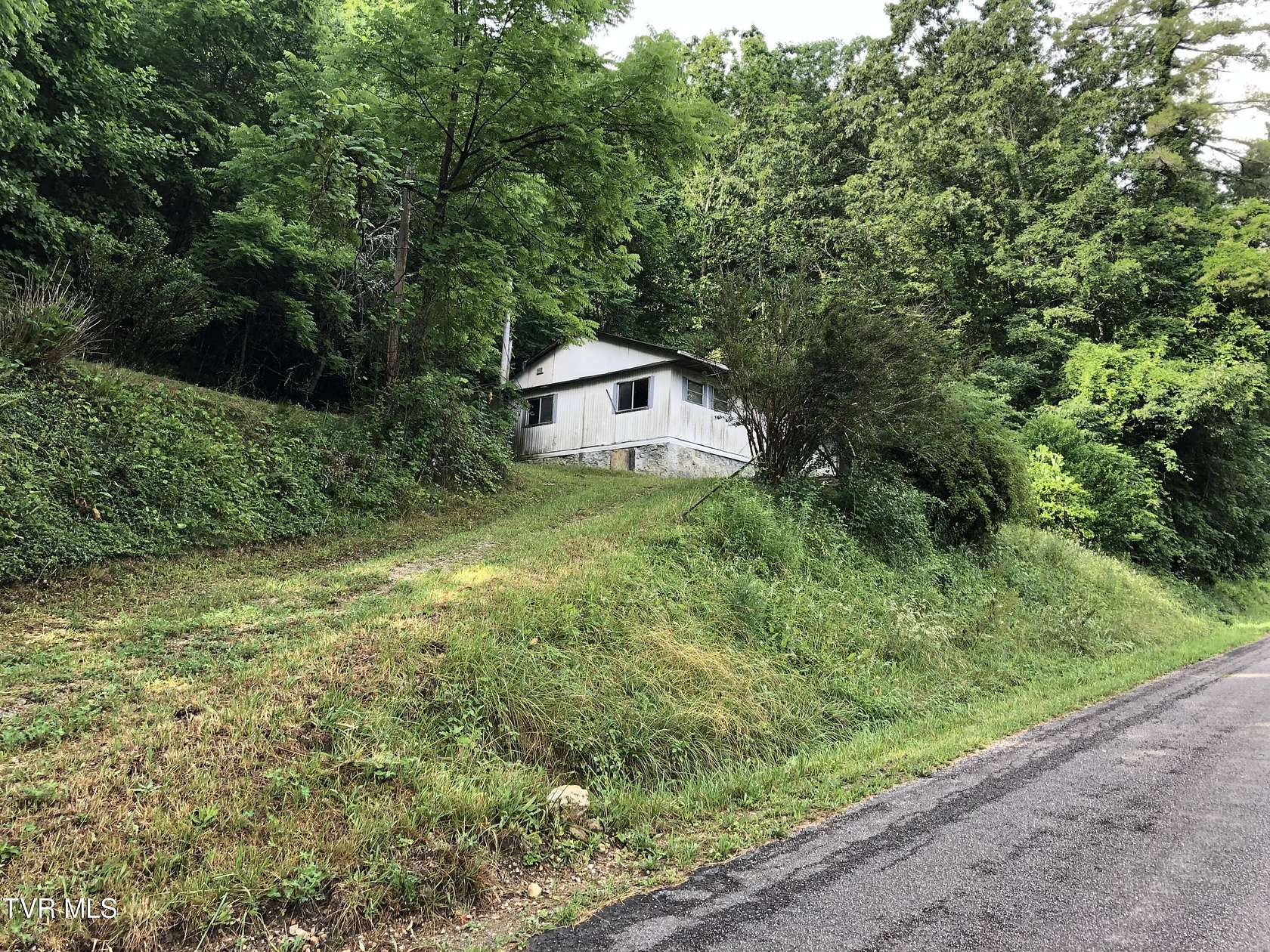 4.2 Acres of Land for Sale in Mountain City, Tennessee