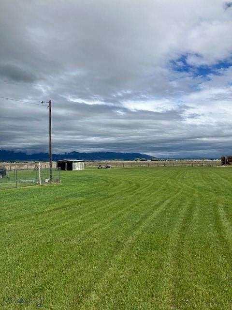 1.033 Acres of Residential Land with Home for Sale in Belgrade, Montana