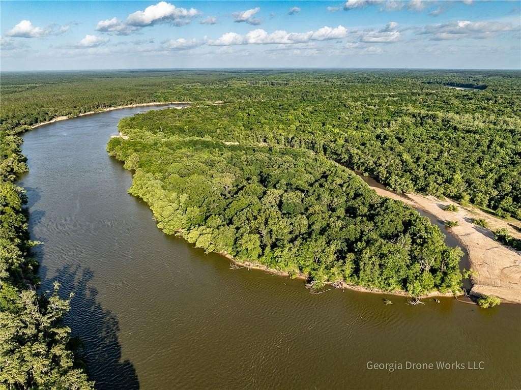 25.2 Acres of Recreational Land for Sale in Jesup, Georgia