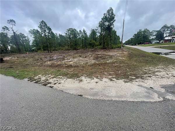 0.25 Acres of Residential Land for Sale in Lehigh Acres, Florida
