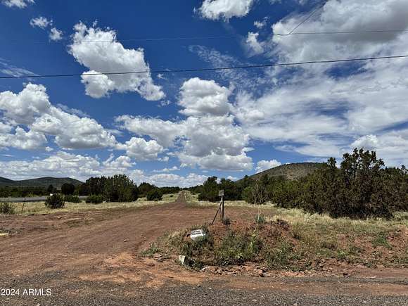19.15 Acres of Land for Sale in Williams, Arizona