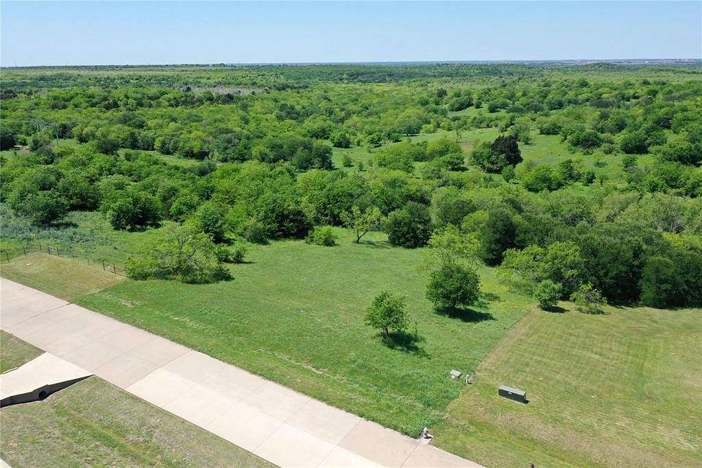 1.001 Acres of Residential Land for Sale in Cedar Hill, Texas
