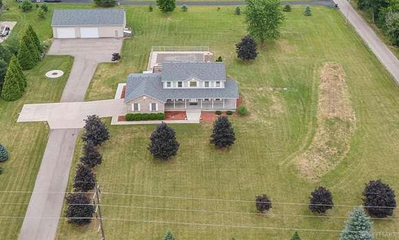 2.11 Acres of Residential Land with Home for Sale in Miamisburg, Ohio