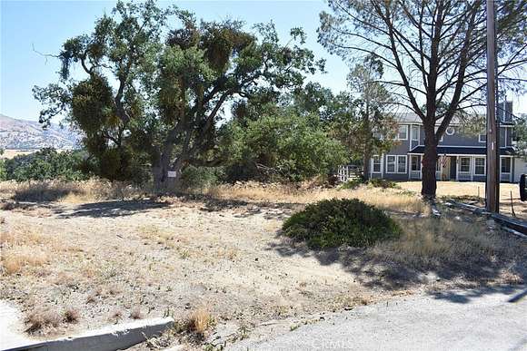 1.09 Acres of Residential Land for Sale in Tehachapi, California