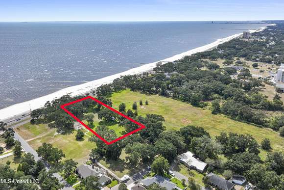 0.94 Acres of Residential Land for Sale in Gulfport, Mississippi