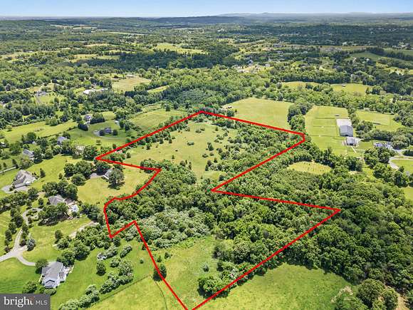 21.95 Acres of Agricultural Land for Sale in Hamilton, Virginia