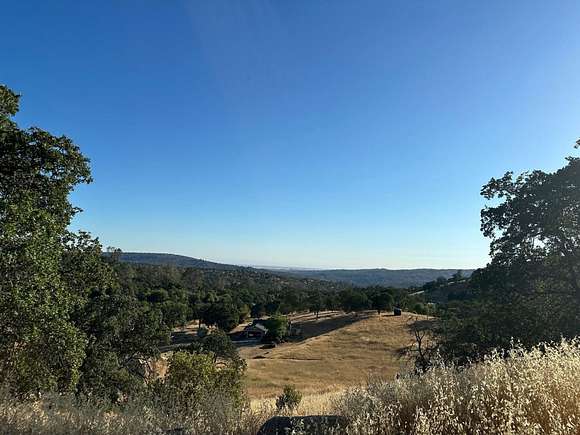 4.96 Acres of Residential Land for Sale in Coarsegold, California