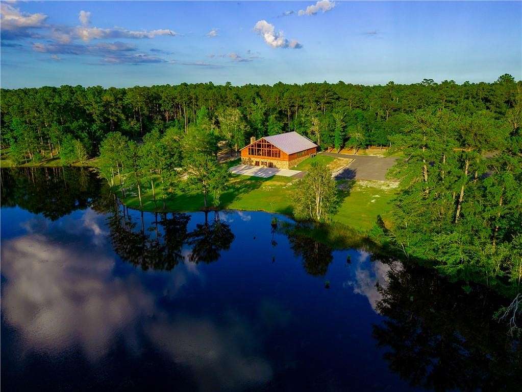 69 Acres of Recreational Land with Home for Sale in Waycross, Georgia