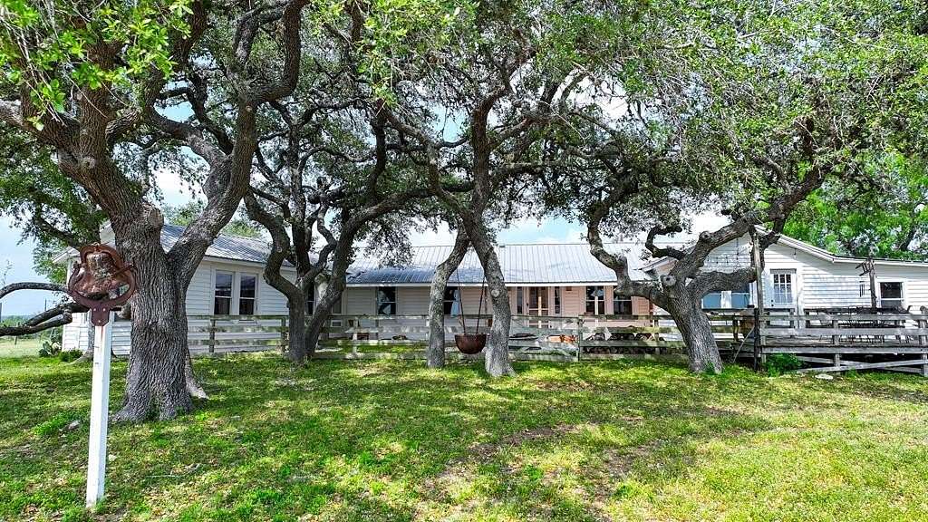 86.7 Acres of Agricultural Land for Sale in Kenedy, Texas