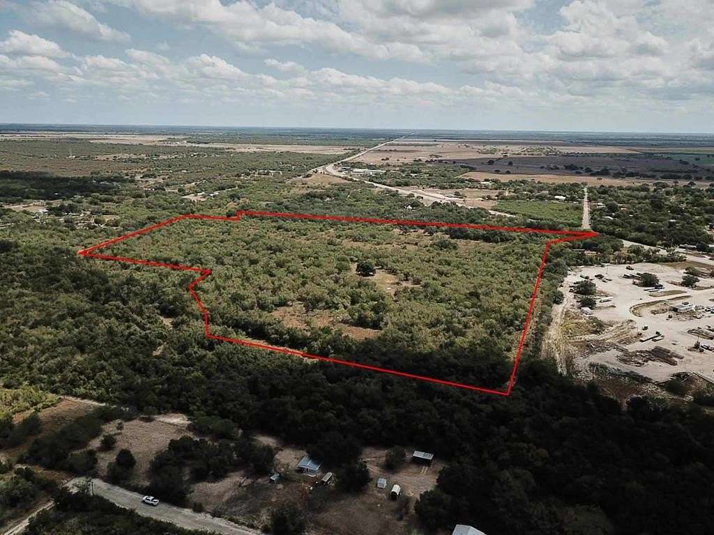 42 Acres of Land for Sale in Beeville, Texas