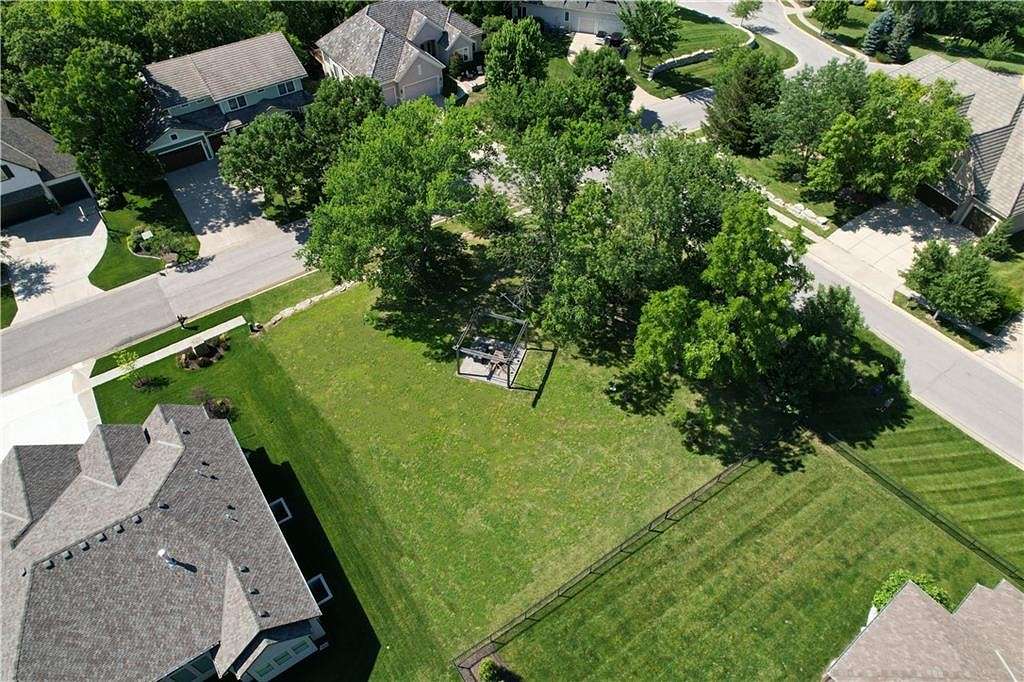 0.352 Acres of Residential Land for Sale in Overland Park, Kansas