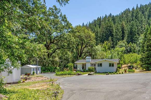 8.82 Acres of Land with Home for Sale in Napa, California