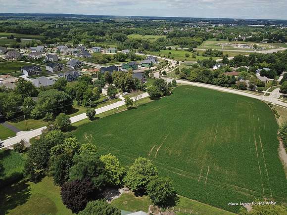 4.71 Acres of Agricultural Land for Sale in Batavia, Illinois