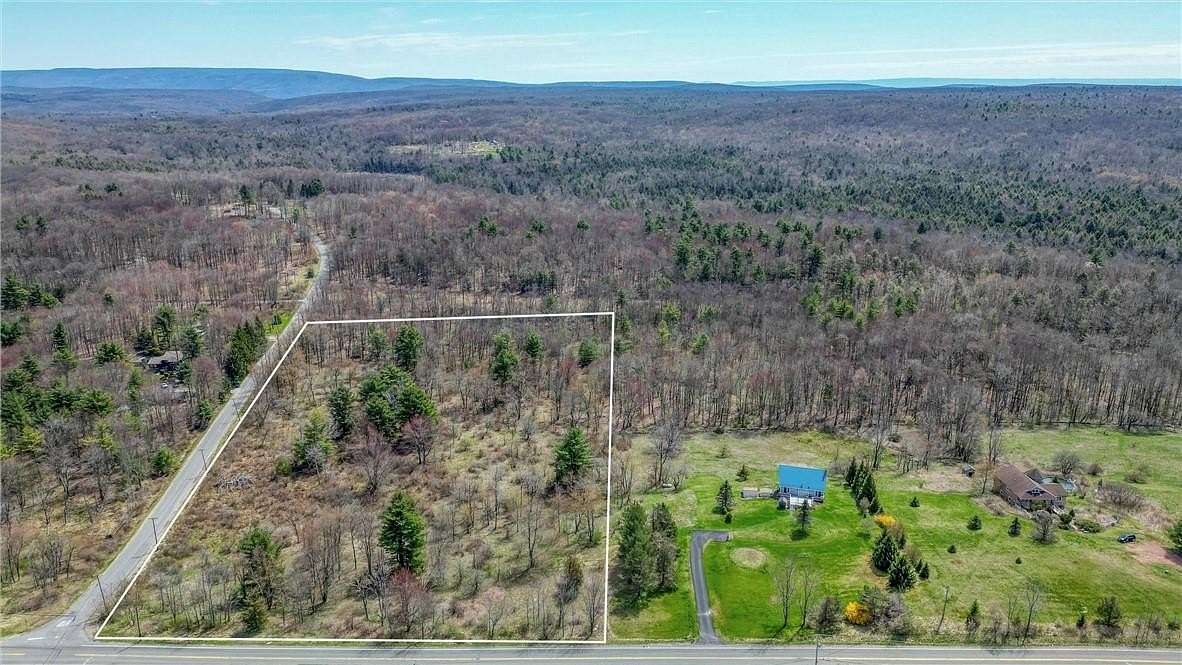 7.91 Acres of Residential Land for Sale in Fallsburg, New York