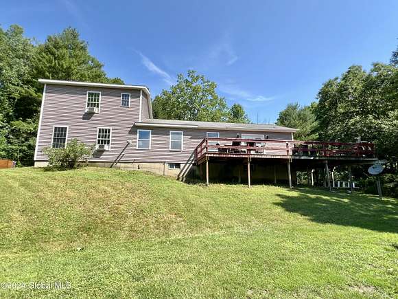 5.56 Acres of Residential Land with Home for Sale in Hoosick, New York