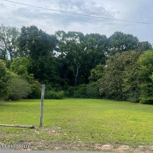 1.36 Acres of Residential Land for Sale in Moss Point, Mississippi